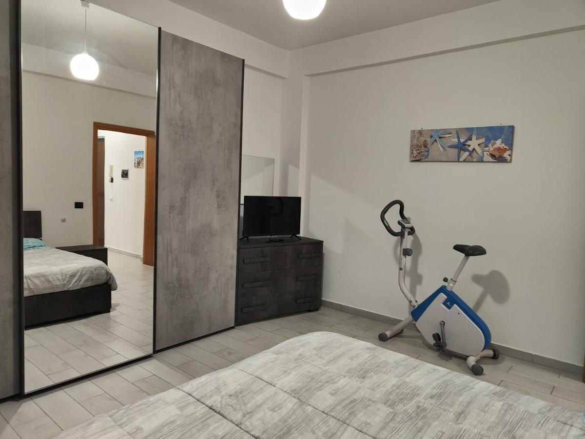 Casa Trezza Apartment ลาตินา ภายนอก รูปภาพ