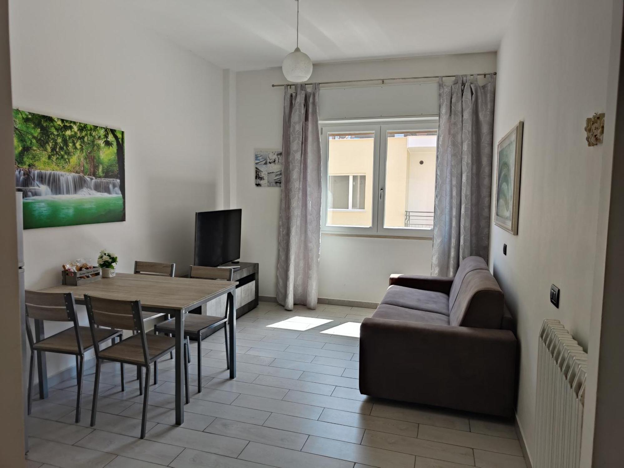 Casa Trezza Apartment ลาตินา ภายนอก รูปภาพ